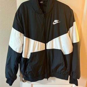 Vintage Nike Black Puffer Jacket